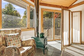 Cabin in the Sky by Avantstay Deck w Views