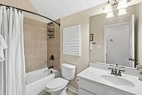 Honey Bee Bungalows by Avantstay Boat Friendly Pool Access