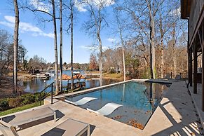 Winding Down by Avantstay Sleeps 20 Dock View