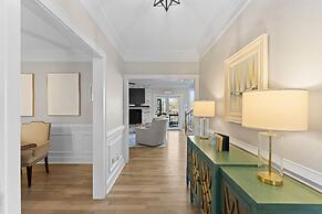 Winding Down by Avantstay Sleeps 20 Dock View