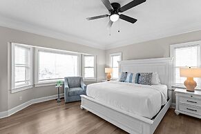 Winding Down by Avantstay Sleeps 20 Dock View