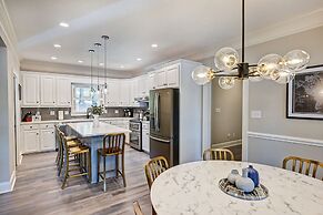 Winding Down by Avantstay Sleeps 20 Dock View