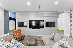 Winding Down by Avantstay Sleeps 20 Dock View