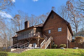 Winding Down by Avantstay Sleeps 20 Dock View