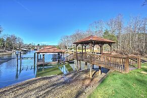 Winding Down by Avantstay Sleeps 20 Dock View