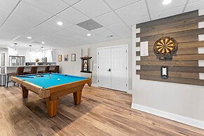 Winding Down by Avantstay Sleeps 20 Dock View