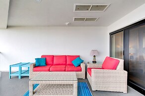 518 Seascape Waterfront Views Community Pool