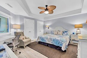 518 Seascape Waterfront Views Community Pool