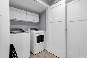 518 Seascape Waterfront Views Community Pool