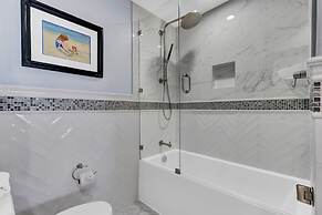 518 Seascape Waterfront Views Community Pool