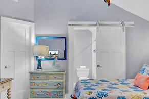 518 Seascape Waterfront Views Community Pool