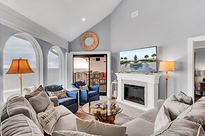 518 Seascape Waterfront Views Community Pool