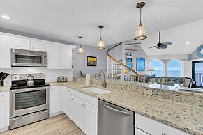 518 Seascape Waterfront Views Community Pool