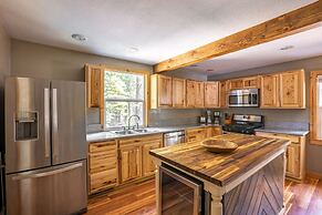 Sweet Pine by Avantstay Cozy Character Cottage in Tahoma