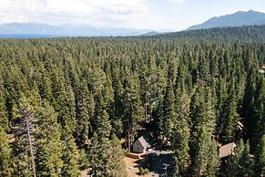 Sweet Pine by Avantstay Cozy Character Cottage in Tahoma