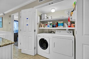 123d Shipwatch by Avantstay Beach Access Pool