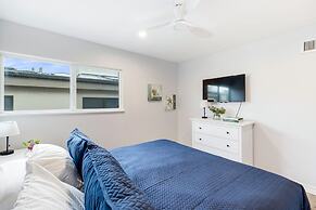 Shelly by Avantstay Steps to the Beach Deck w Ocean Views 5bdr