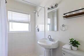 Ocean Blvd Apt 6 by Avantstay On Pacific Beach