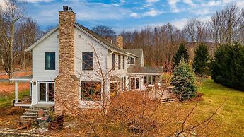 West Settlement Ranch by Avantstay Hudson Valley Escape Firepit Patio 