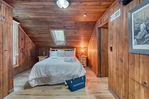 Riverwood Gatlinburg Pigeon Forge Cabin w River Views