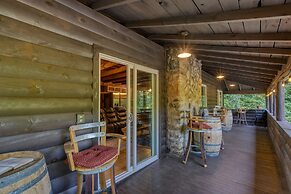 Riverwood Gatlinburg Pigeon Forge Cabin w River Views