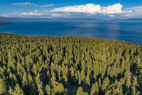 Paige Meadow by Avantstay Near Lake Tahoe City