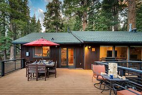 Paige Meadow by Avantstay Near Lake Tahoe City