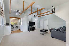 Wine Country Retreat Gorgeous Views Minutes to Wineries