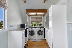 Wine Country Retreat Gorgeous Views Minutes to Wineries