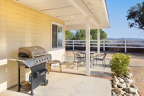Wine Country Retreat Gorgeous Views Minutes to Wineries