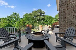 Shoreway Cove by Avantstay Waterfront Pool Dock