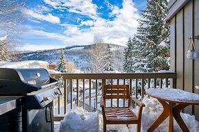 Vail Vista Mountain Retreat w Balcony Views Near Vail Ski Village