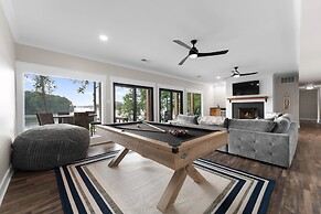 Water Break at the Lake by Avantstay Lakefront Private Dock