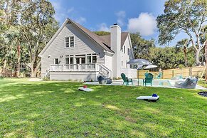 Southern Oasis by Avantstay 0 5mi Walk to the Beach Pool Patio Large Y