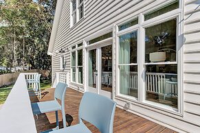 Southern Oasis by Avantstay 0 5mi Walk to the Beach Pool Patio Large Y