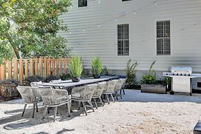 Southern Oasis by Avantstay 0 5mi Walk to the Beach Pool Patio Large Y