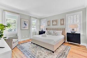 Southern Oasis by Avantstay 0 5mi Walk to the Beach Pool Patio Large Y