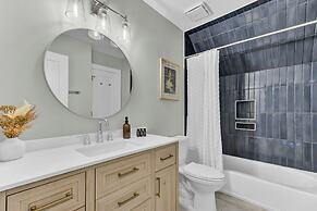 Southern Oasis by Avantstay 0 5mi Walk to the Beach Pool Patio Large Y