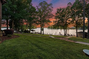 Sunset Shores Resort The Homestead by Avantstay