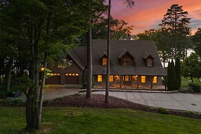 Sunset Shores Resort The Homestead by Avantstay