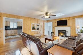 Creekside Haven Gatlinburg Escape by a Bubbling Creek Near Top Attract