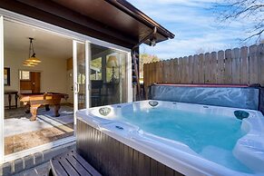 Creekside Haven Gatlinburg Escape by a Bubbling Creek Near Top Attract