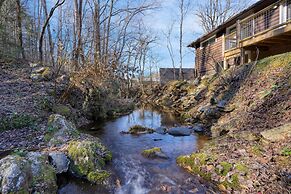 Creekside Haven Gatlinburg Escape by a Bubbling Creek Near Top Attract
