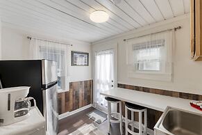 Creekside Haven Gatlinburg Escape by a Bubbling Creek Near Top Attract