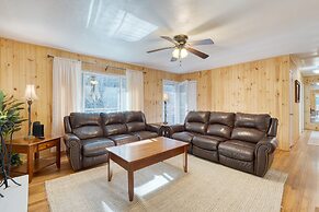 Creekside Haven Gatlinburg Escape by a Bubbling Creek Near Top Attract