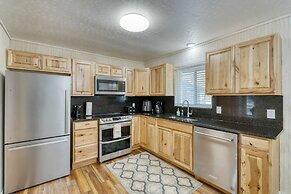 Creekside Haven Gatlinburg Escape by a Bubbling Creek Near Top Attract