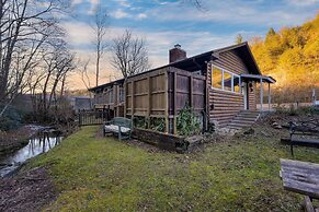 Creekside Haven Gatlinburg Escape by a Bubbling Creek Near Top Attract