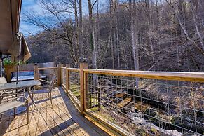Creekside Haven Gatlinburg Escape by a Bubbling Creek Near Top Attract