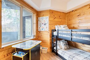 Greene Mountain Lodge by Avantstay Sleeps 22 Hot Tub Game Room Theater