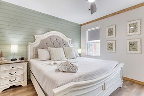 Greene Mountain Lodge by Avantstay Sleeps 22 Hot Tub Game Room Theater